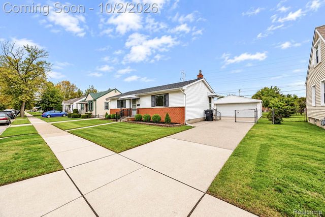 1835 10th Street, Wyandotte, MI 48192