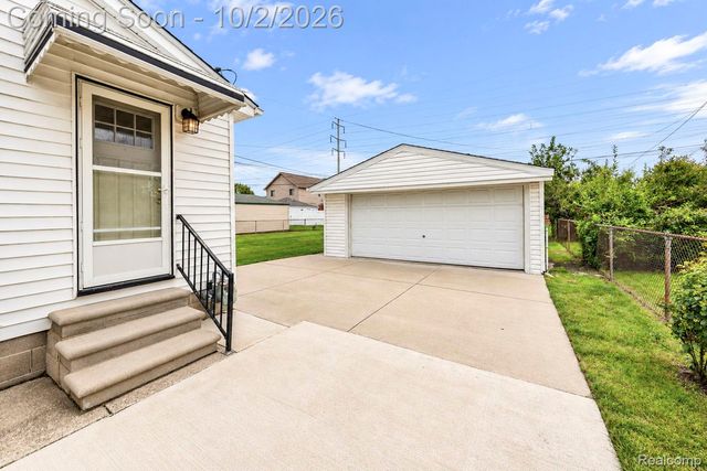 1835 10th Street, Wyandotte, MI 48192