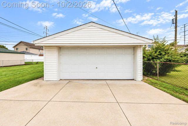 1835 10th Street, Wyandotte, MI 48192