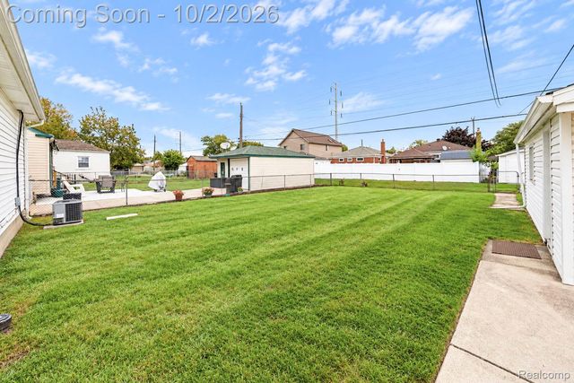 1835 10th Street, Wyandotte, MI 48192