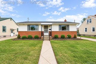 1835 10th Street, Wyandotte, MI 48192