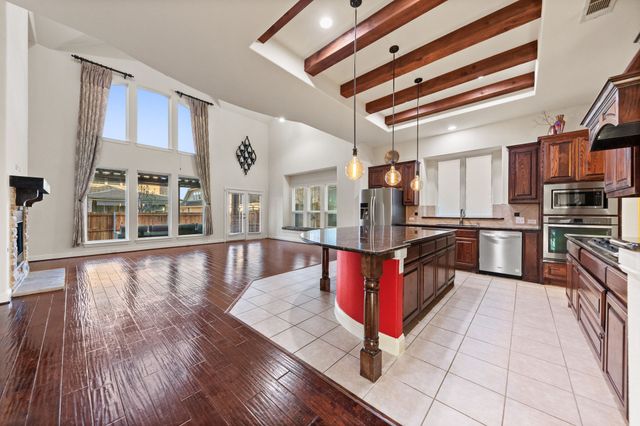 15520 Mayflower Trail, Fort Worth, TX 76262