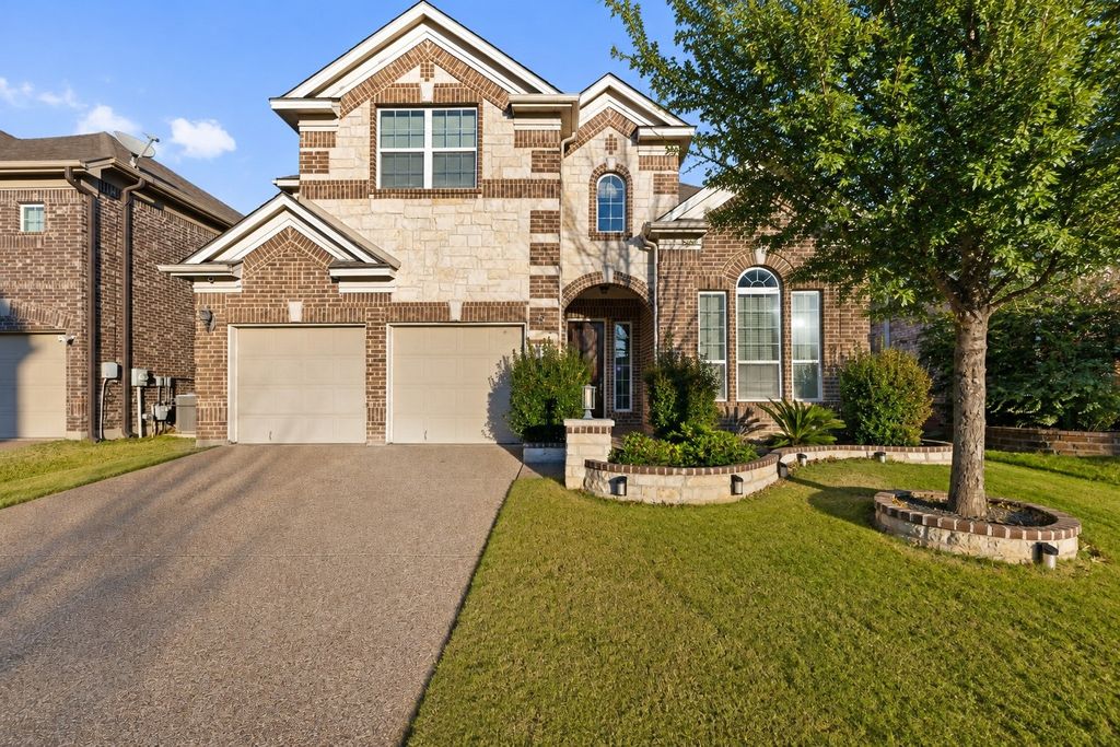 15520 Mayflower Trail, Fort Worth, TX 76262