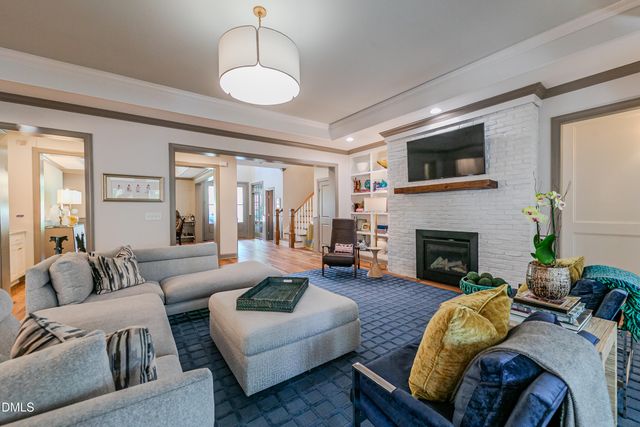 114 Crestview Road, Raleigh, NC 27609