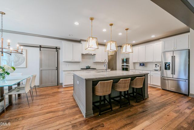 114 Crestview Road, Raleigh, NC 27609