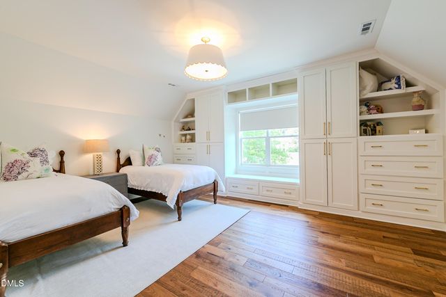 114 Crestview Road, Raleigh, NC 27609