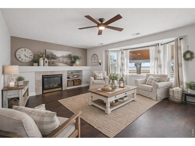 5426 Fox Run Blvd, Longmont, CO 80504
