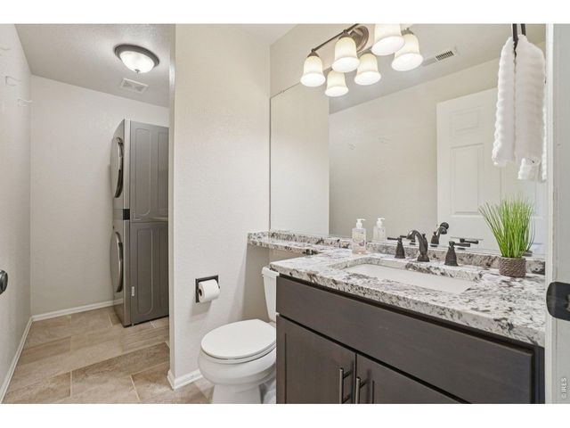 5426 Fox Run Blvd, Longmont, CO 80504