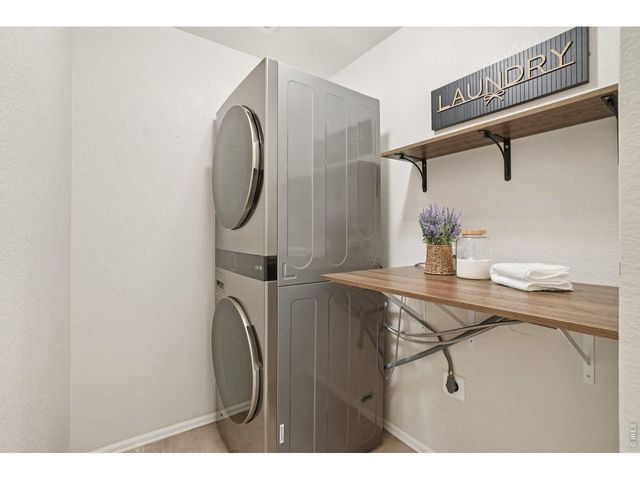 5426 Fox Run Blvd, Longmont, CO 80504