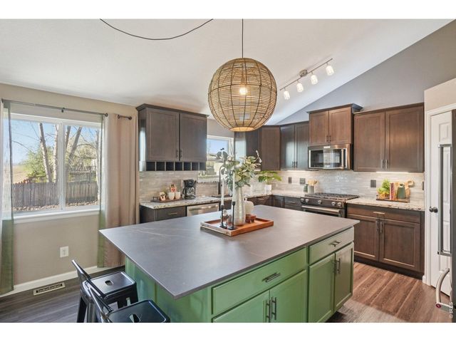 5426 Fox Run Blvd, Longmont, CO 80504