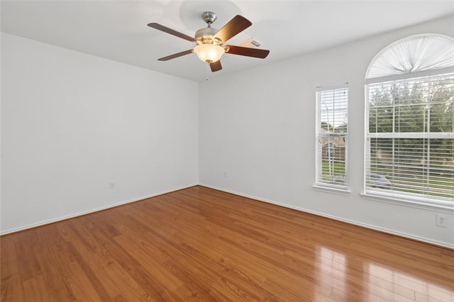 7415 Forestay Lane, Baytown, TX 77521