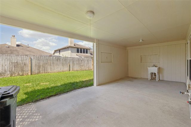 7415 Forestay Lane, Baytown, TX 77521