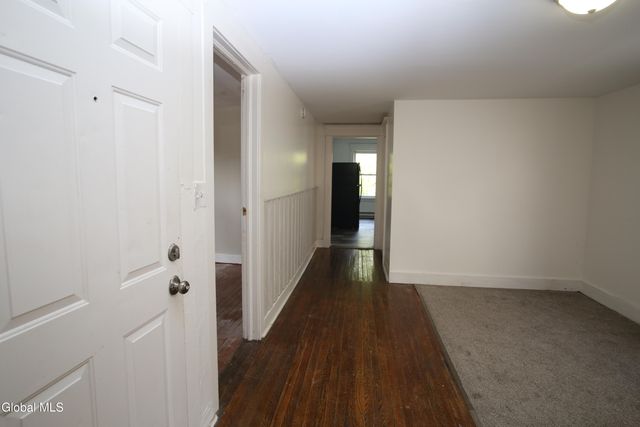 857 Livingston Avenue, Albany, NY 12206