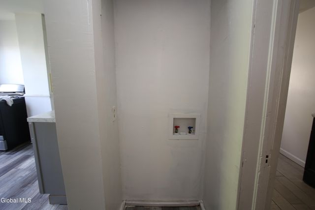 857 Livingston Avenue, Albany, NY 12206