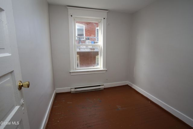 857 Livingston Avenue, Albany, NY 12206