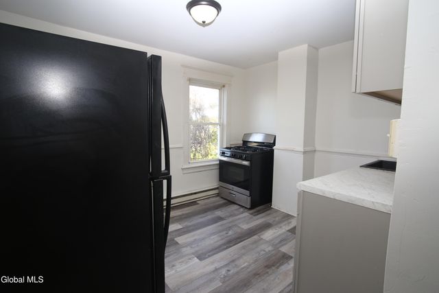 857 Livingston Avenue, Albany, NY 12206