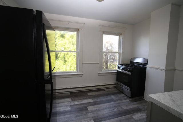 857 Livingston Avenue, Albany, NY 12206