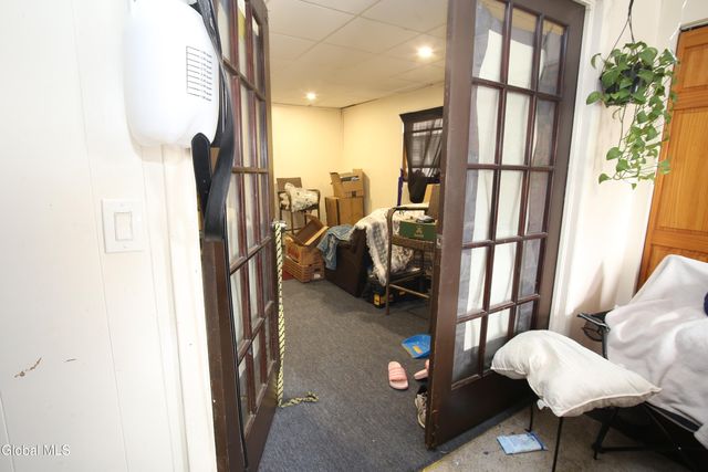 857 Livingston Avenue, Albany, NY 12206