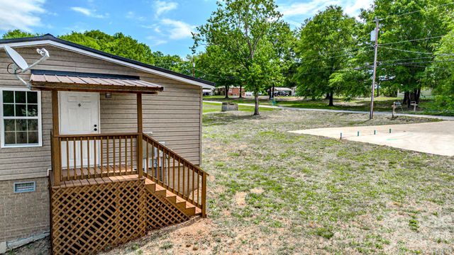 238 Phillips Drive, Forest City, NC 28043