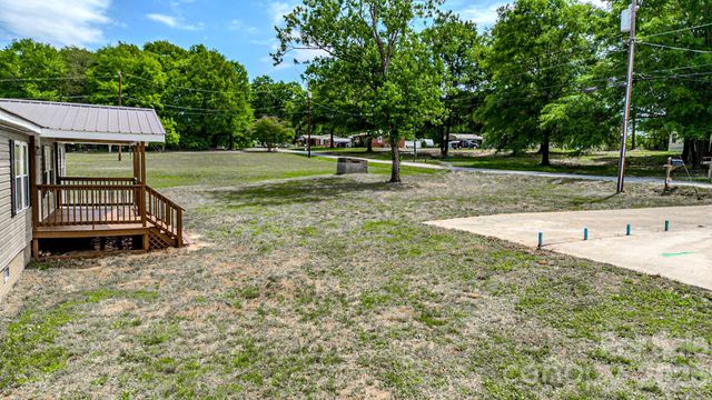 238 Phillips Drive, Forest City, NC 28043