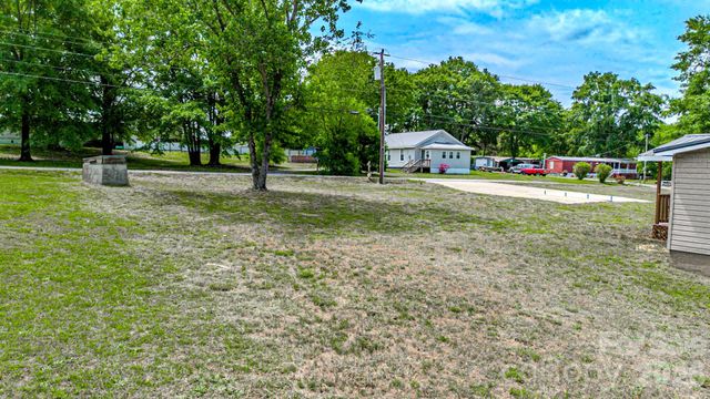 238 Phillips Drive, Forest City, NC 28043