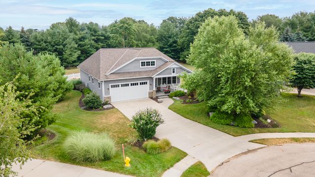 341 Parkside Lane, Douglas Vllg, MI 49406
