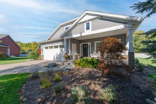 341 Parkside Lane, Douglas Vllg, MI 49406