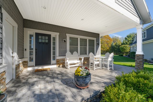 341 Parkside Lane, Douglas Vllg, MI 49406
