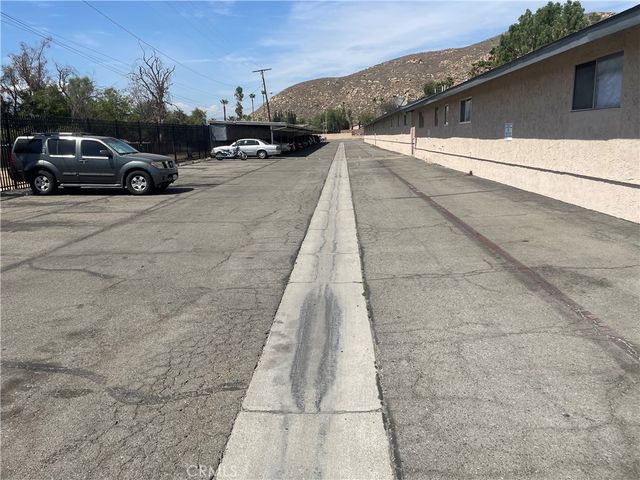 2891 Canyon Crest Drive 63, Riverside, CA 92507