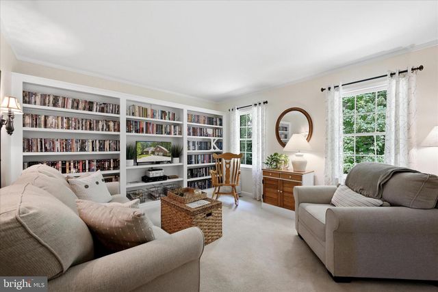 82 KINGS HILL RD, Fredericksburg, VA 22405