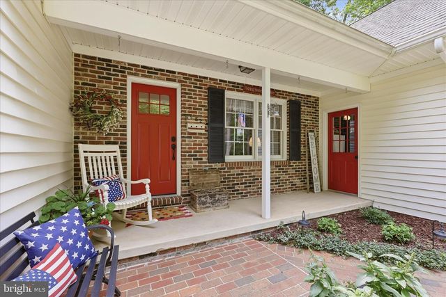 82 KINGS HILL RD, Fredericksburg, VA 22405