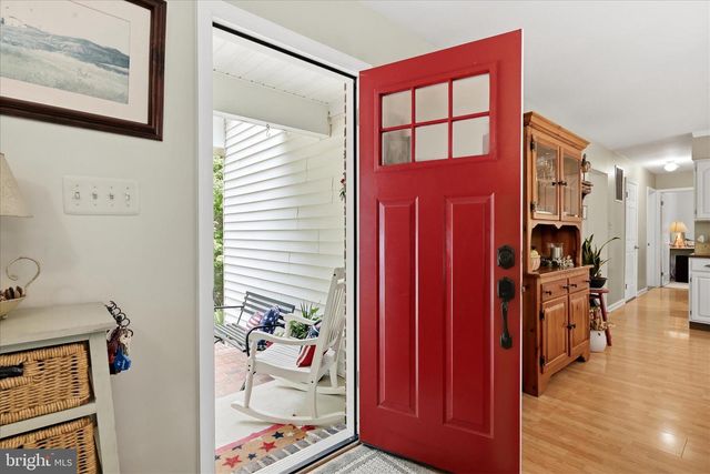 82 KINGS HILL RD, Fredericksburg, VA 22405