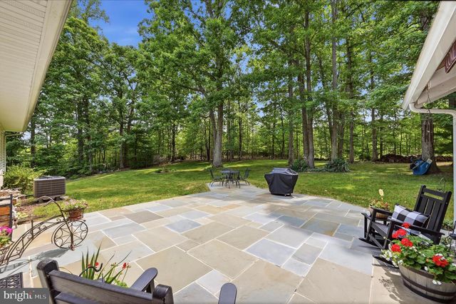 82 KINGS HILL RD, Fredericksburg, VA 22405