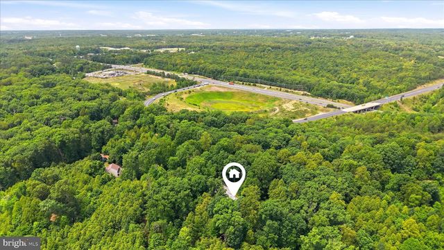 82 KINGS HILL RD, Fredericksburg, VA 22405