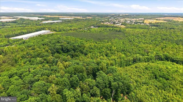 82 KINGS HILL RD, Fredericksburg, VA 22405