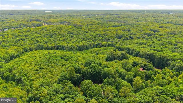 82 KINGS HILL RD, Fredericksburg, VA 22405