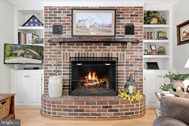 82 KINGS HILL RD, Fredericksburg, VA 22405