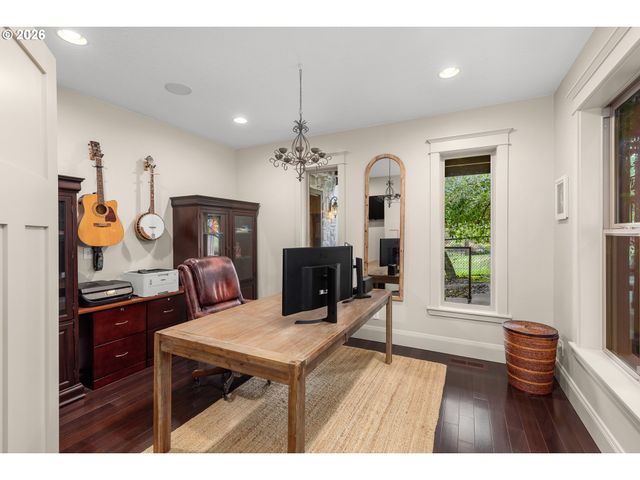 2520 Se ELLSWORTH Rd, Vancouver, WA 98664