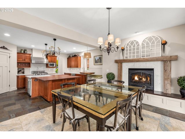 2520 Se ELLSWORTH Rd, Vancouver, WA 98664