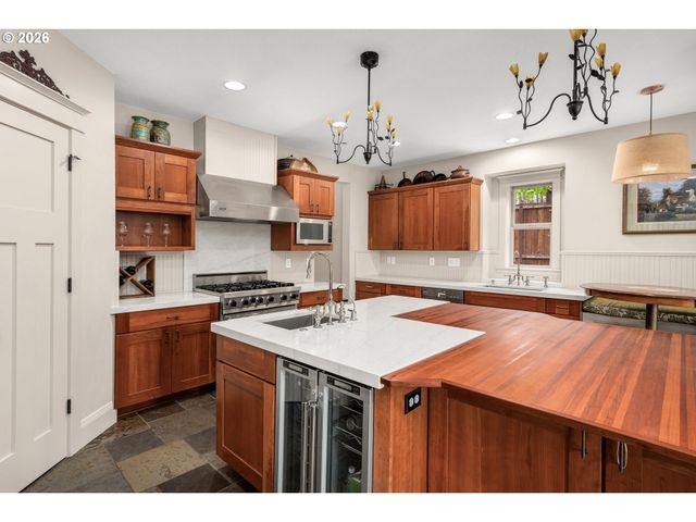 2520 Se ELLSWORTH Rd, Vancouver, WA 98664
