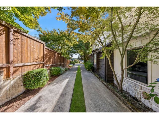 2520 Se ELLSWORTH Rd, Vancouver, WA 98664