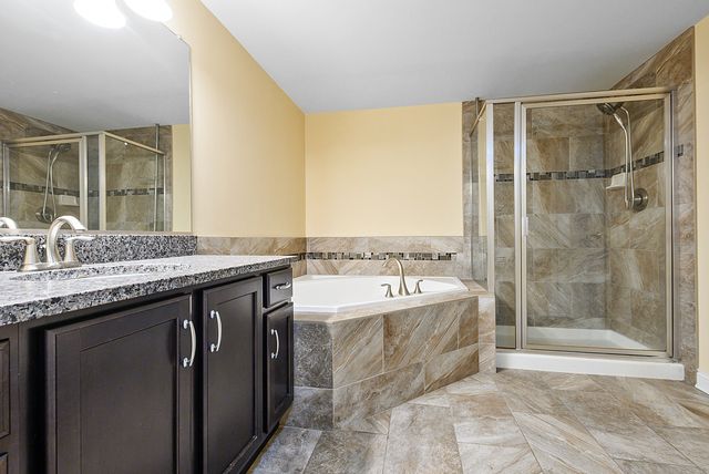 14130 Sheffield Drive 102, Homer Glen, IL 60491