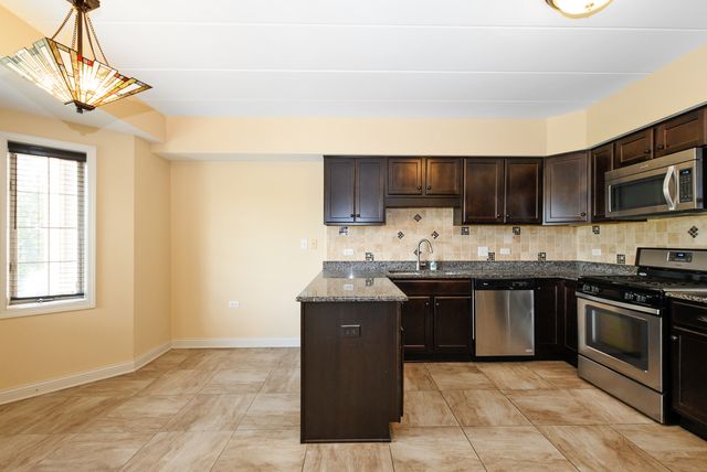14130 Sheffield Drive 102, Homer Glen, IL 60491