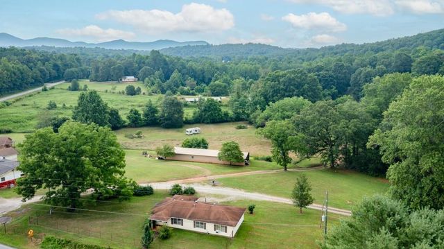 22 Deer Ridge Road, Dahlonega, GA 30533