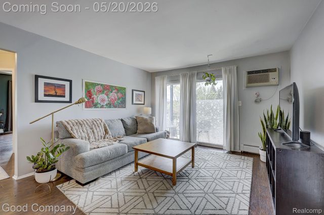 3915 Benjamin Avenue 5, Royal Oak, MI 48073