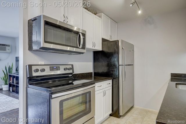 3915 Benjamin Avenue 5, Royal Oak, MI 48073