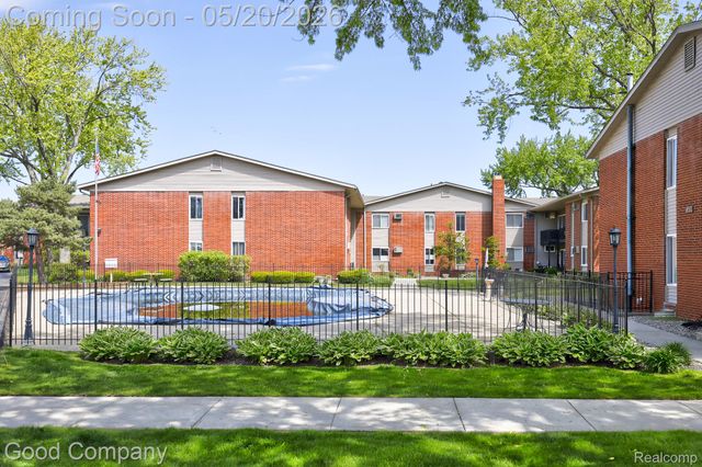 3915 Benjamin Avenue 5, Royal Oak, MI 48073