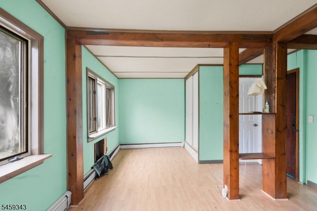 20 Pershing Ave, Jefferson Twp., NJ 07849