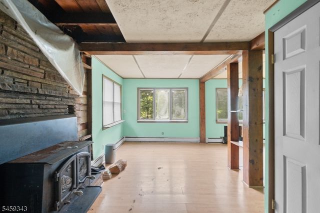 20 Pershing Ave, Jefferson Twp., NJ 07849