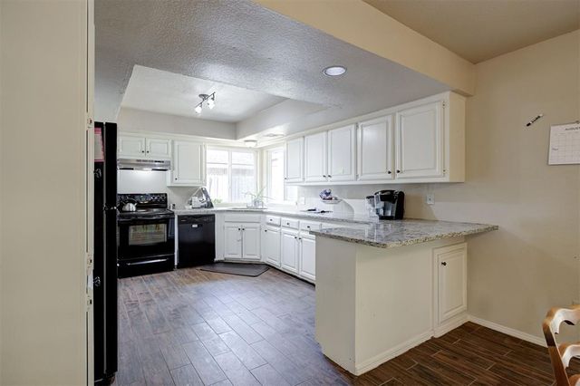 3300 N Meadowood Drive, Oklahoma City, OK 73110